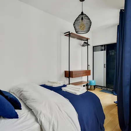 Bluestay 9 - A 11 Apartment *